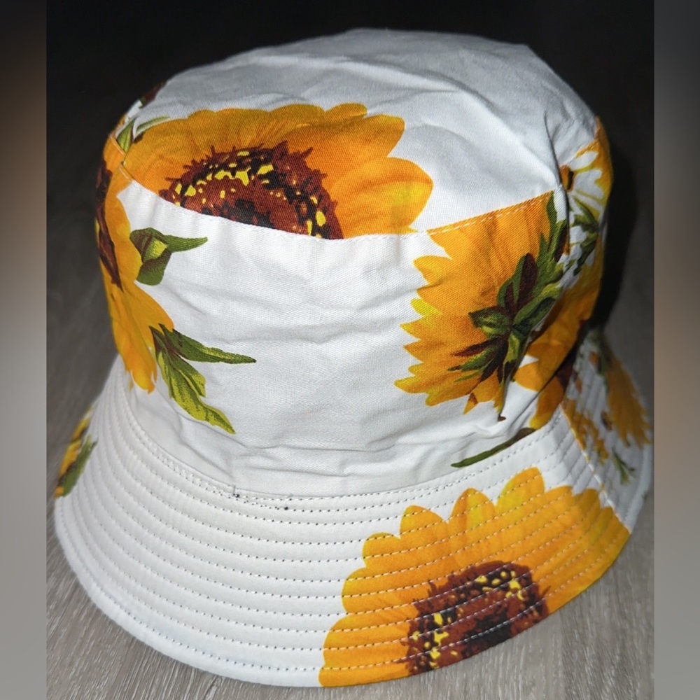 Bucket Hat Reversible